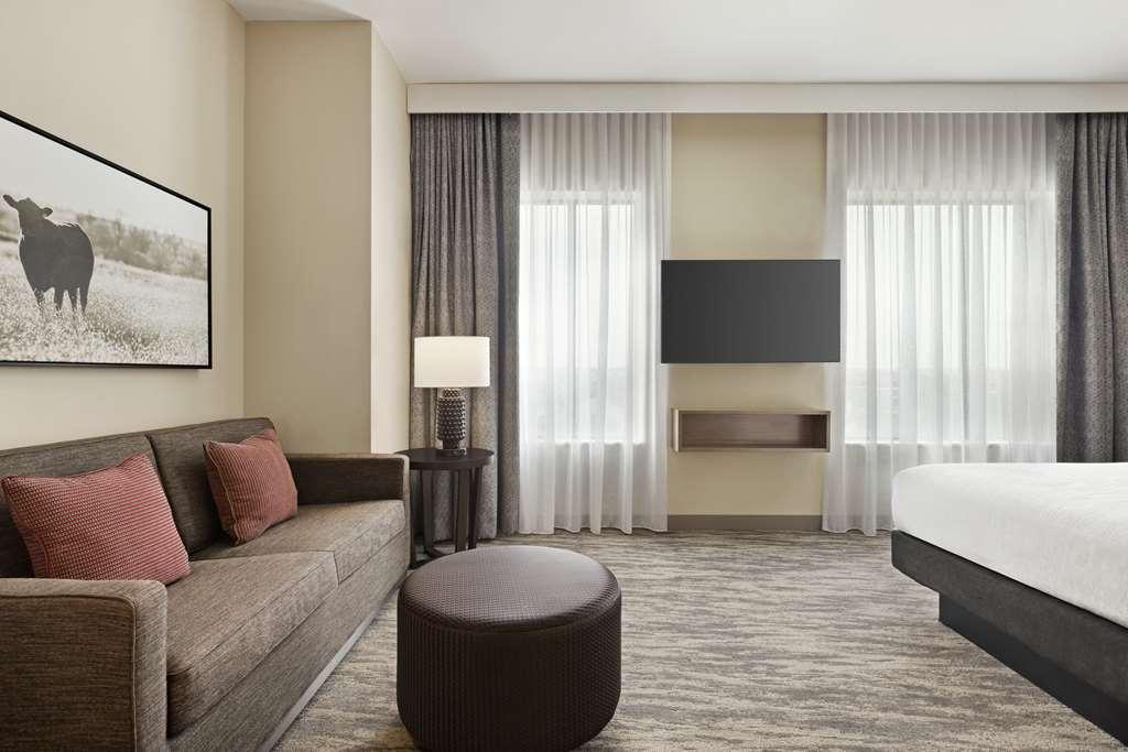 Embassy Suites By Hilton Раунд-Рок Номер фото